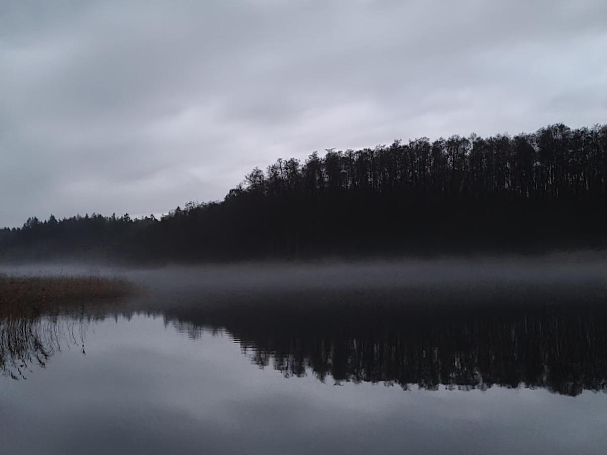 4 Sterne-Haus Am See Waren  Bagian luar foto
