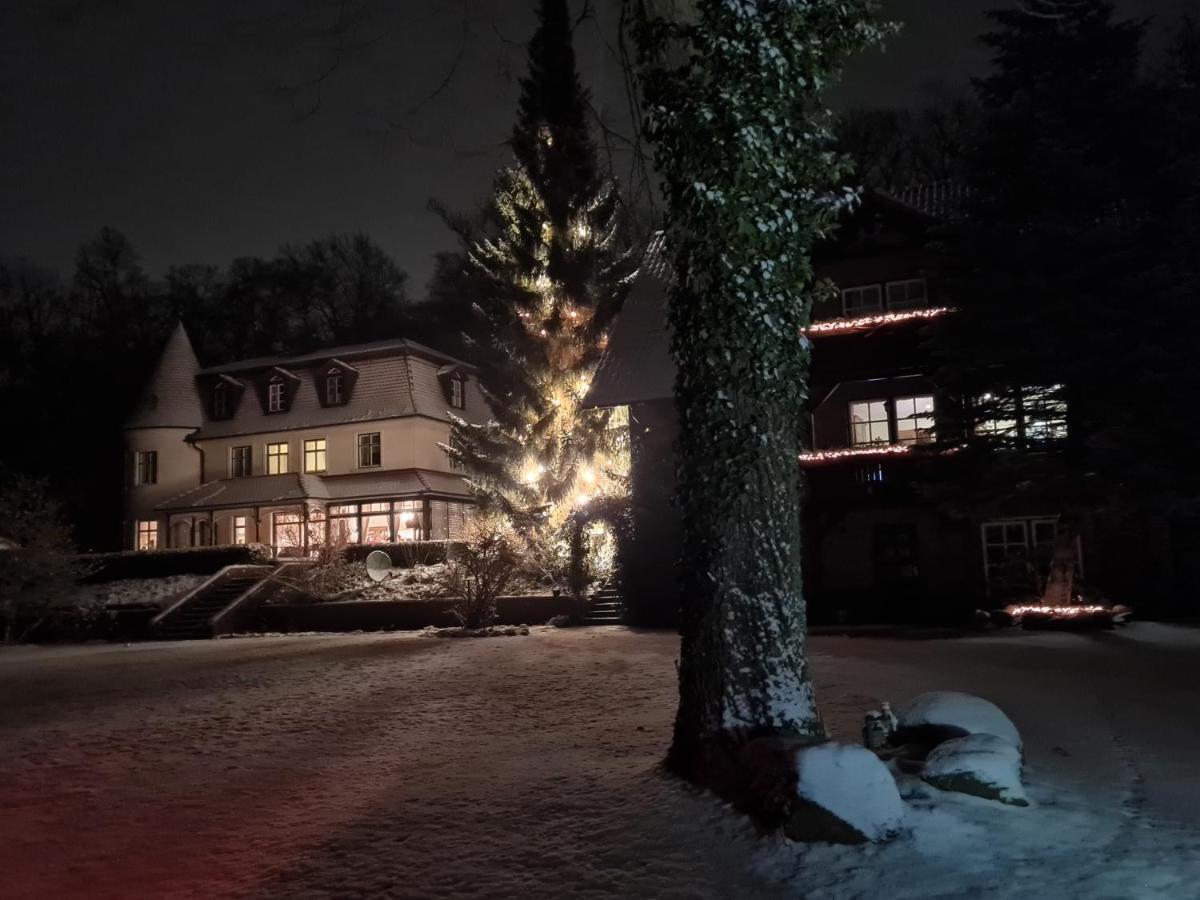 4 Sterne-Haus Am See Waren  Bagian luar foto