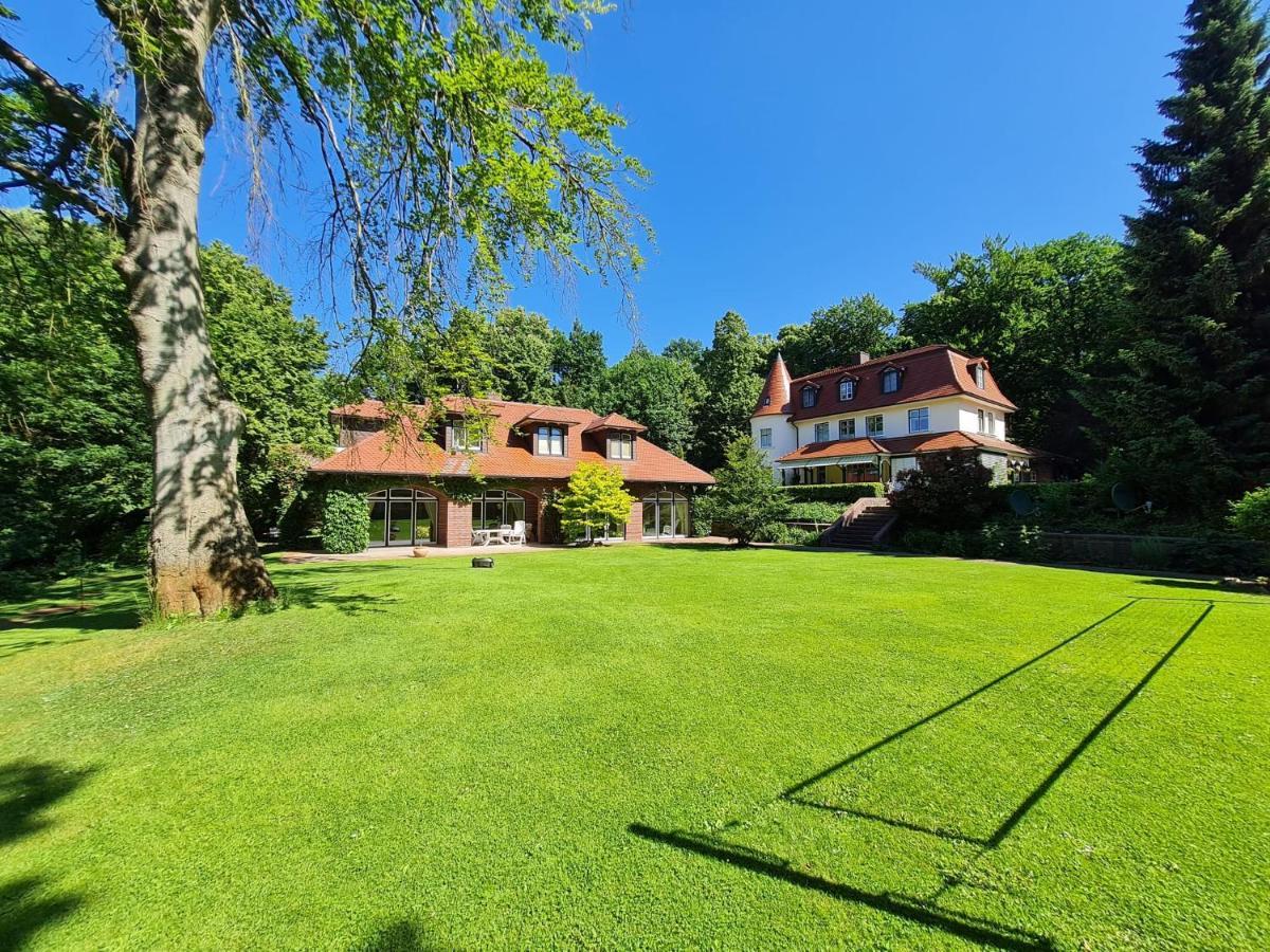 4 Sterne-Haus Am See Waren  Bagian luar foto